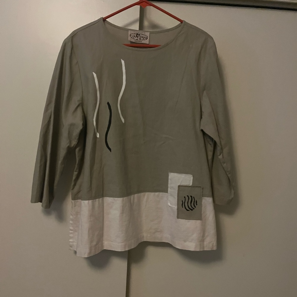 On the Rocks Sz S Aline Taupe Beige pullover cotton linen blouse.